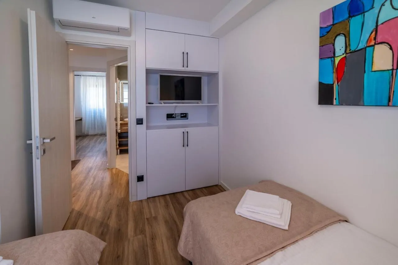 Pinna Residence - Sv. Jerolim Pula Lägenhet